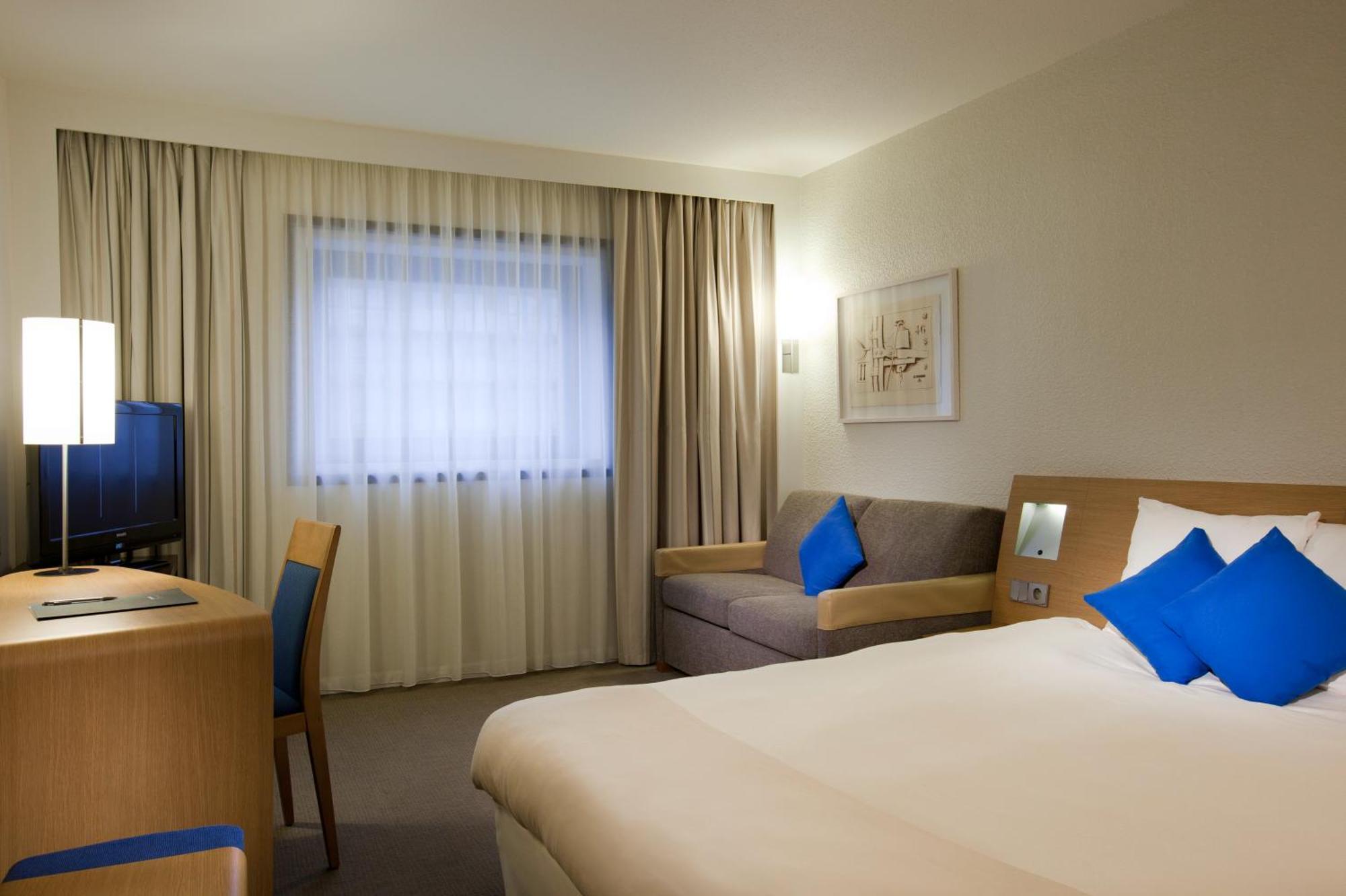 Novotel Paris La Defense Esplanade Курбевуа Екстер'єр фото